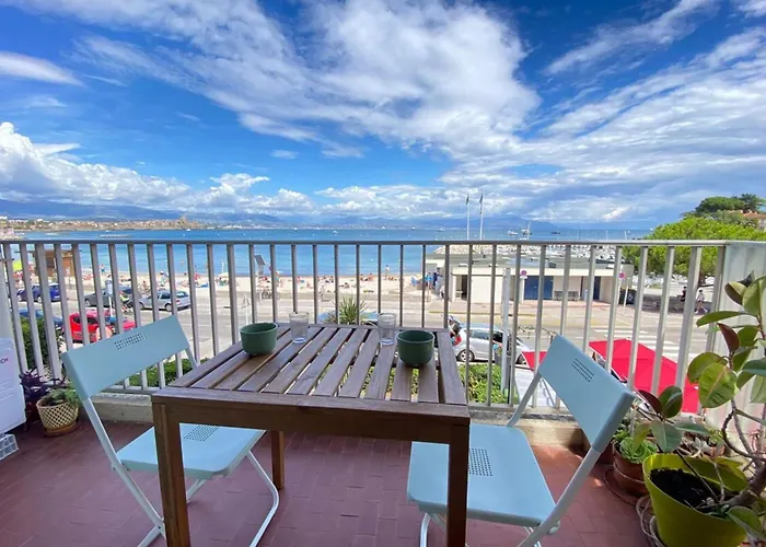 06at2 - Cosy Seaside T2 Ideally Located